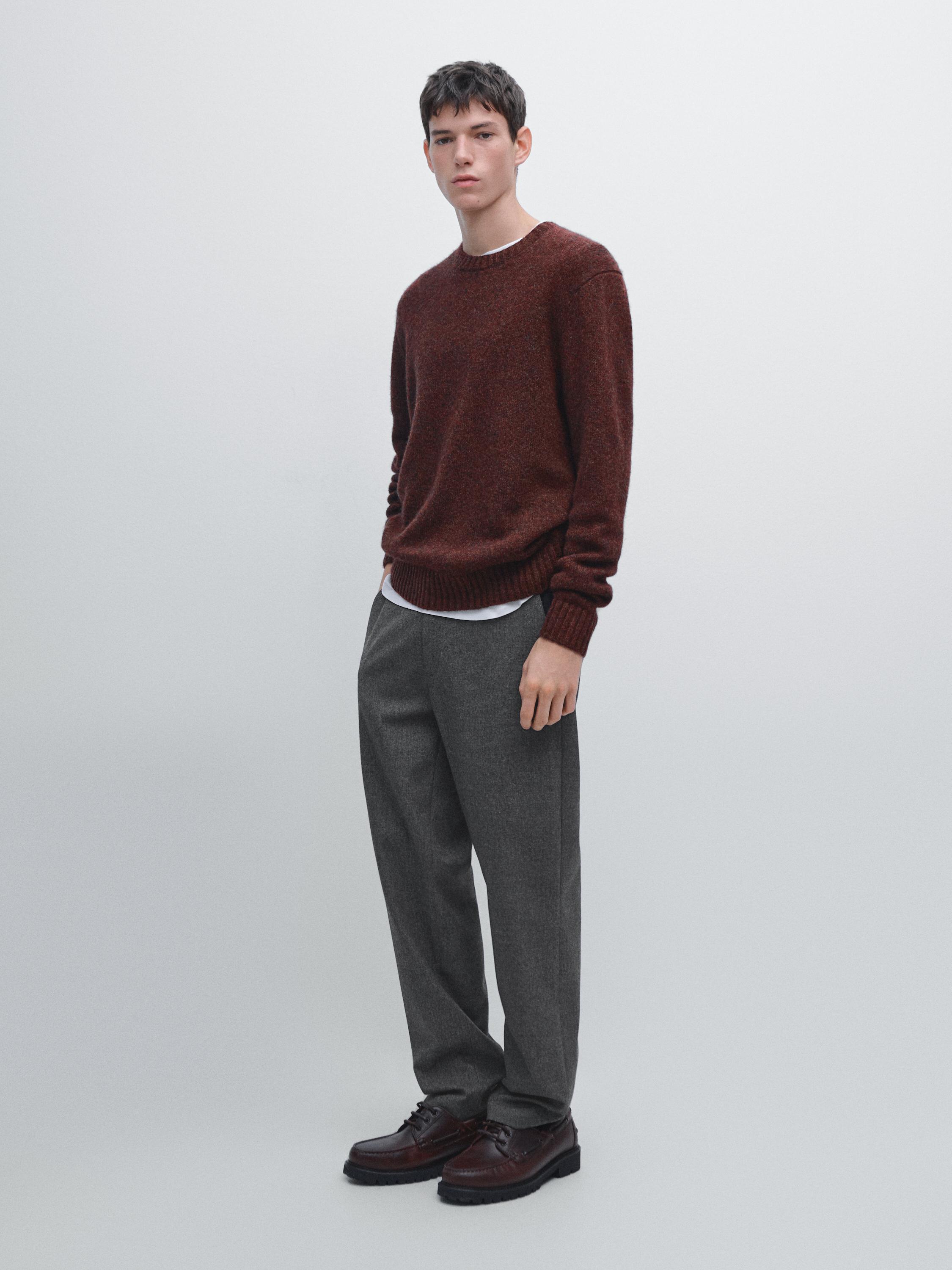 Jogger fit trousers with textured detail